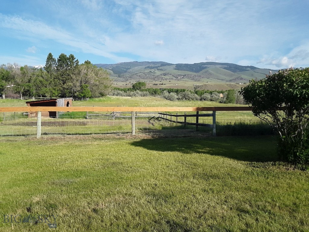 Emigrant Meadows - Land