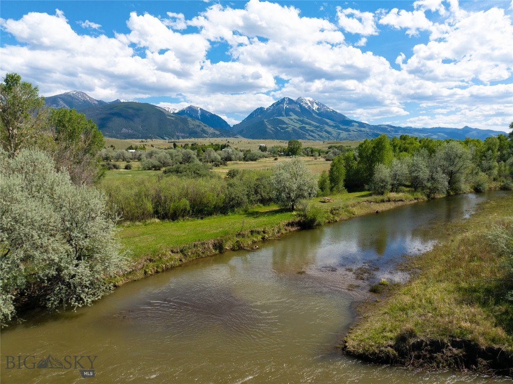 Emigrant Meadows - Land