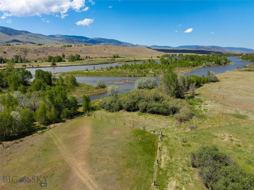 Emigrant Meadows - Land