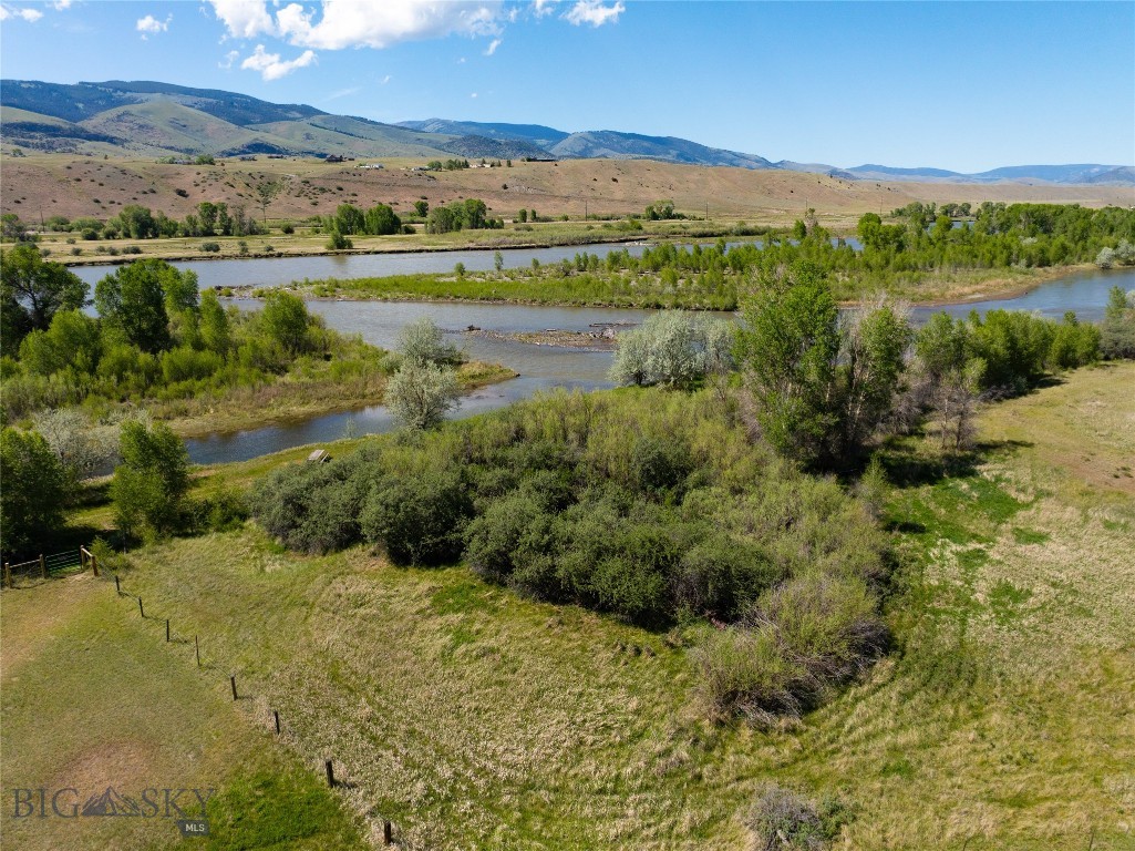 Emigrant Meadows - Land