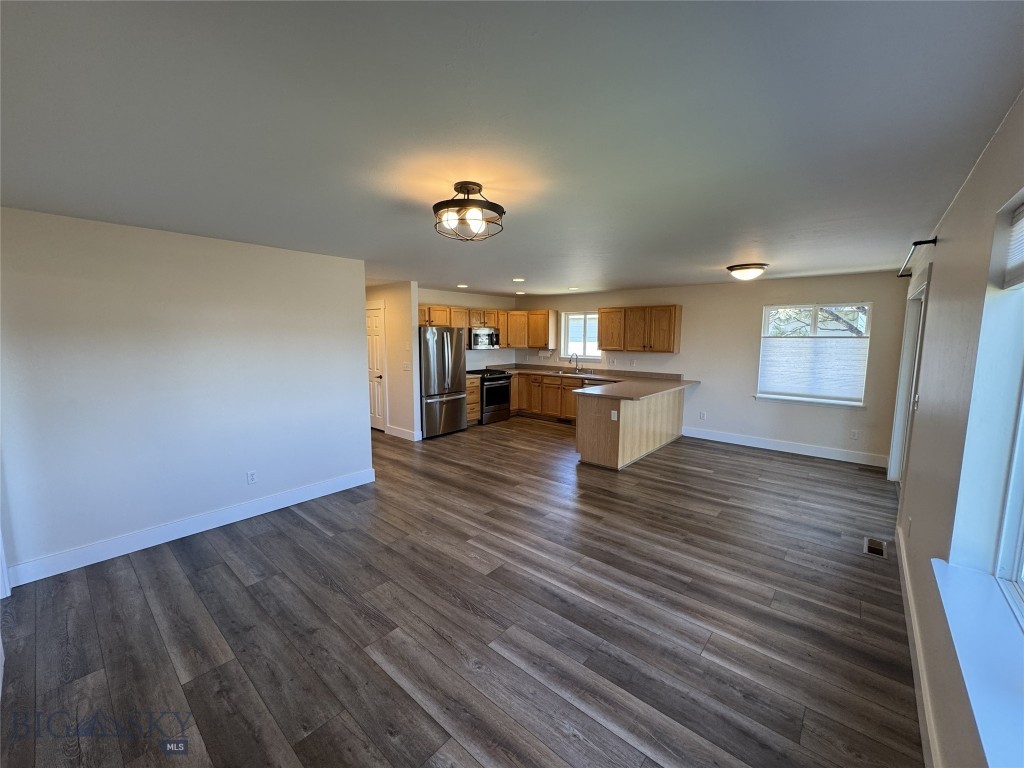 River Rock and Royal Village - Residential