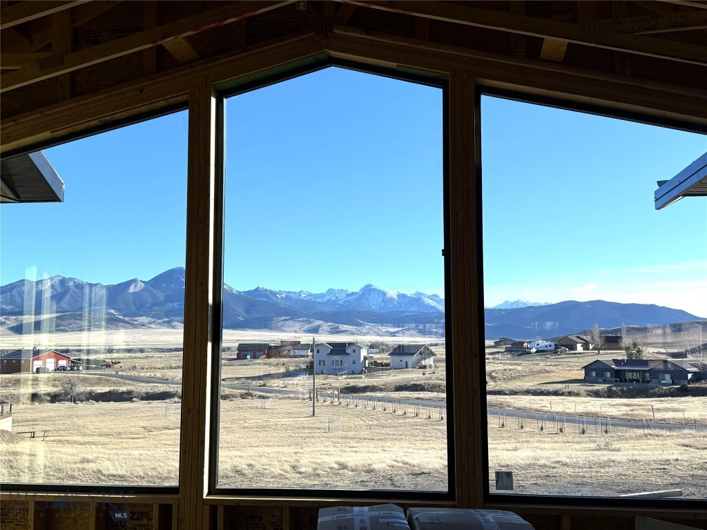 Pivot Point - Residential