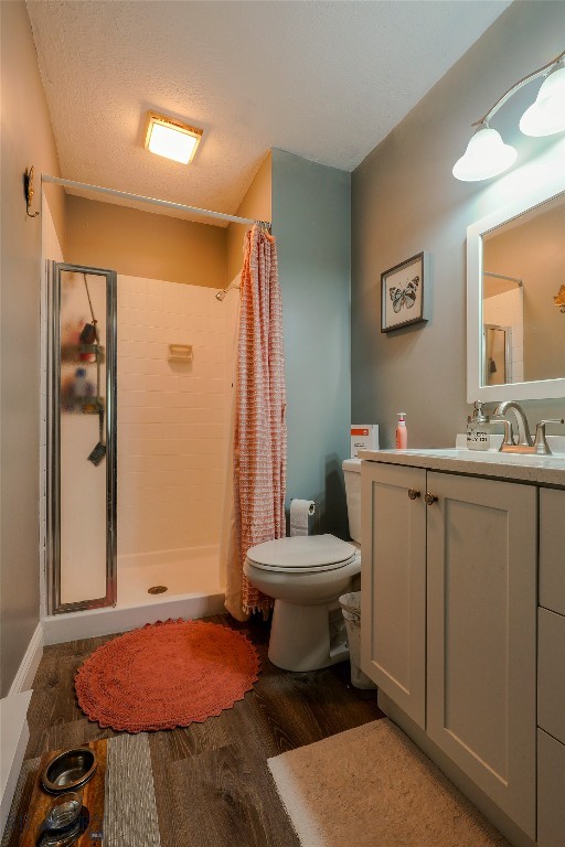 Cedarwinds Condo - Residential