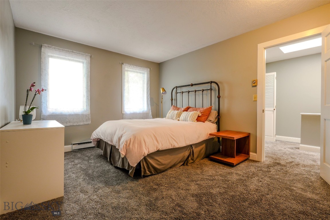 Cedarwinds Condo - Residential