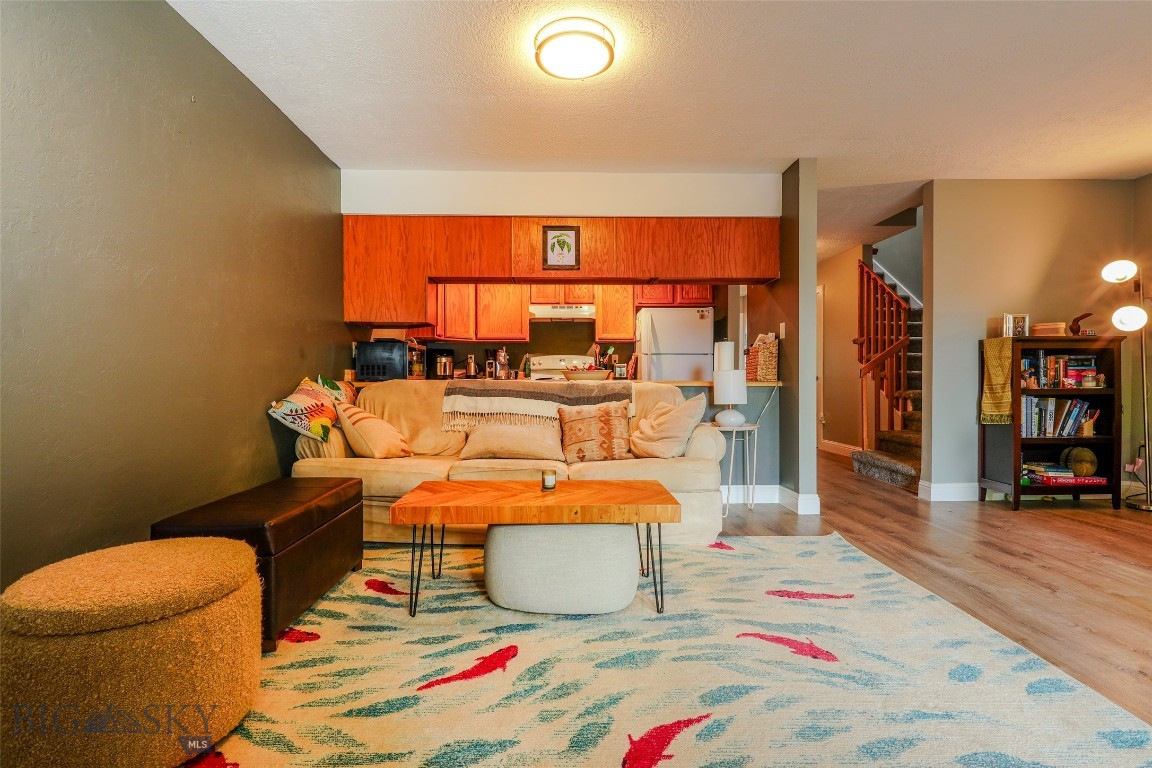 Cedarwinds Condo - Residential