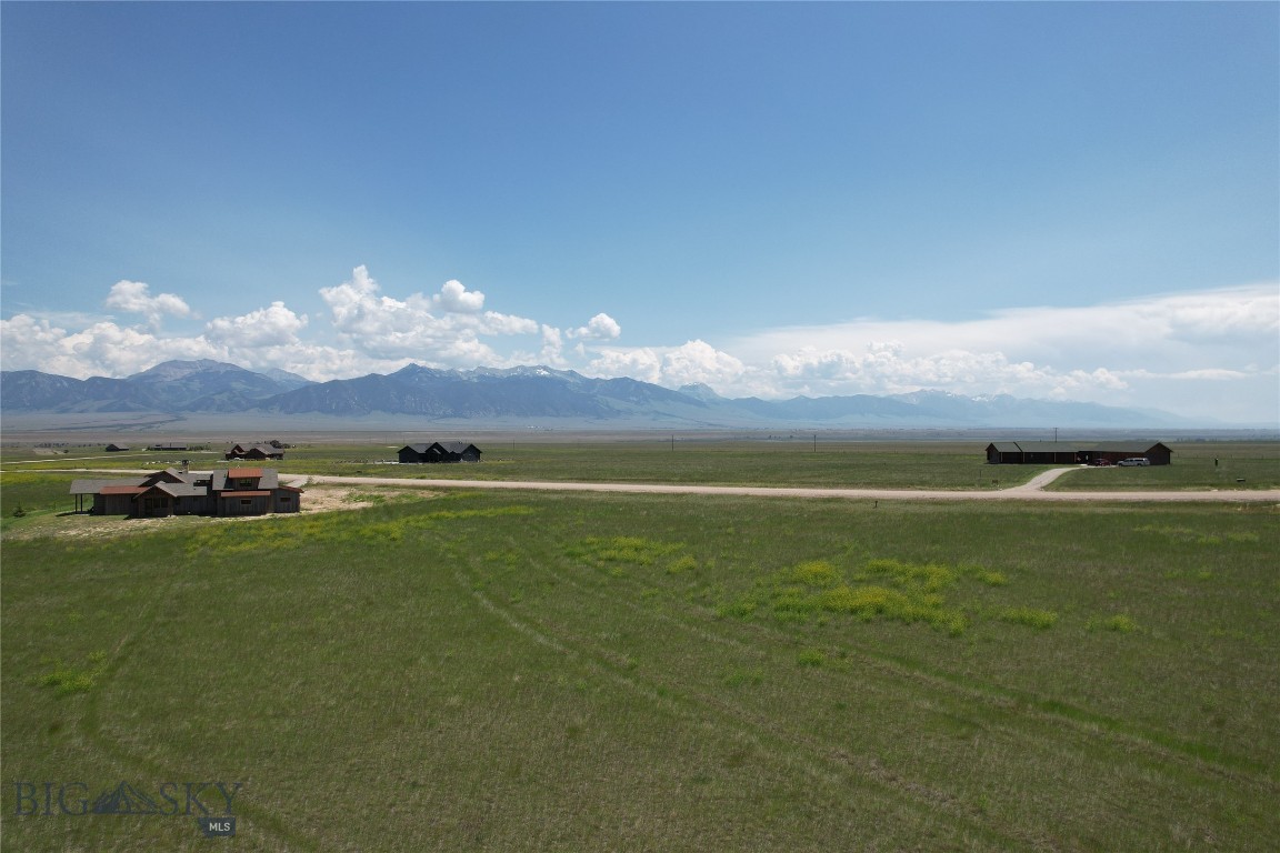 Pronghorn Meadows - Land