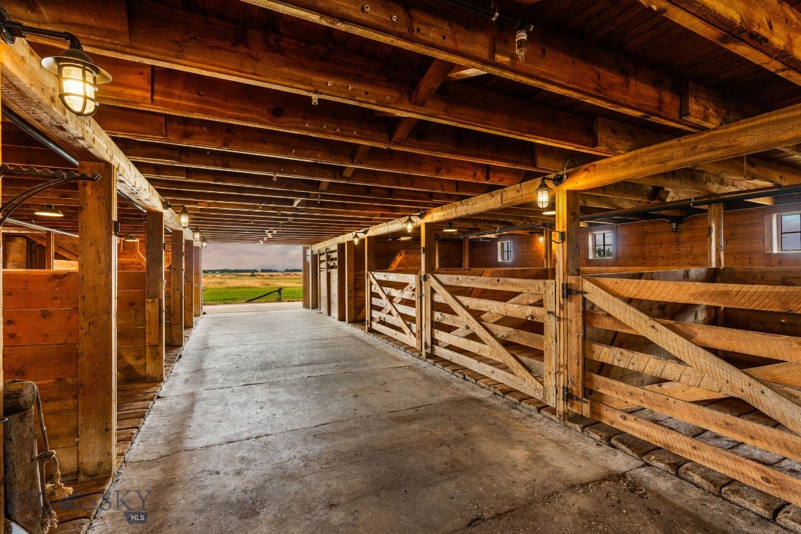 Ross Creek - Farm