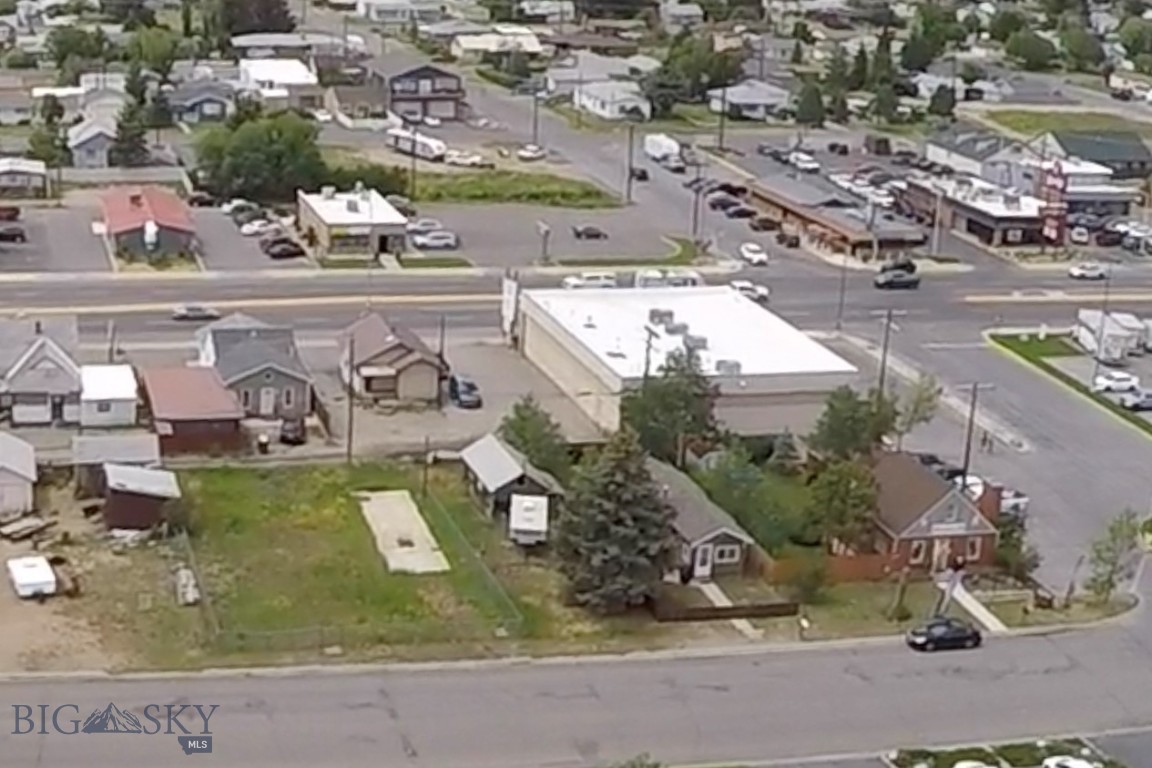 Butte is a thriving community with a growing economy. Investing in this prime location is a smart move to capitalize on the city's expansion and development opportunities. Don't miss the chance to secure this prime commercial lot in Butte, Montana. With an unbeatable location one block off Harrison Avenue and traffic from other local businesses such as Mackenzie River Pizza, Rocky Mountain Car Wash and Mile High Credit Union, this property offers endless potential for your business venture.