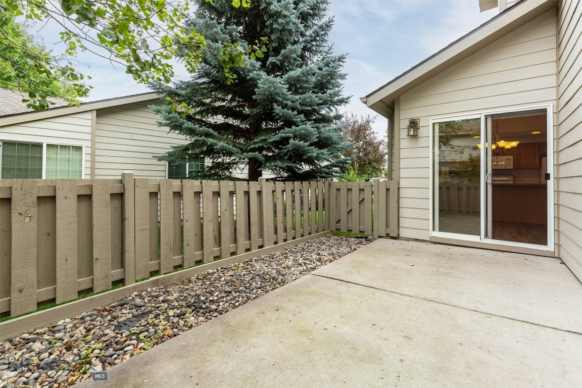 Aspen Plc Condo - Residential