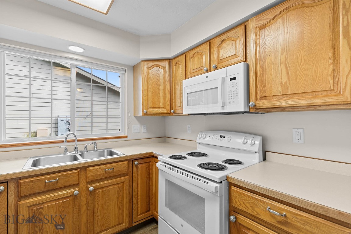 Aspen Plc Condo - Residential