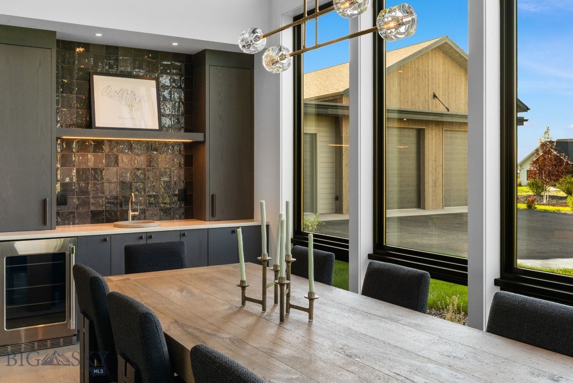 Home 40 - Residential