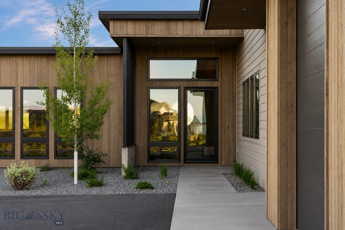 Home 40 - Residential