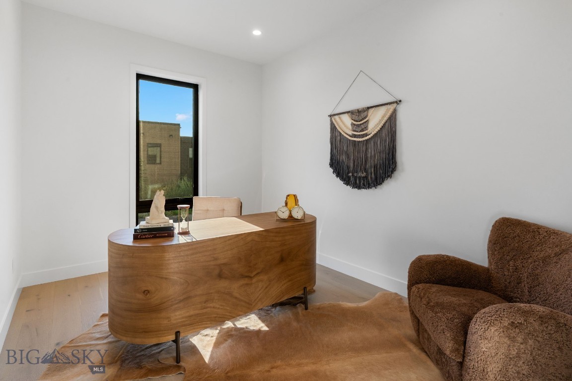 Home 40 - Residential