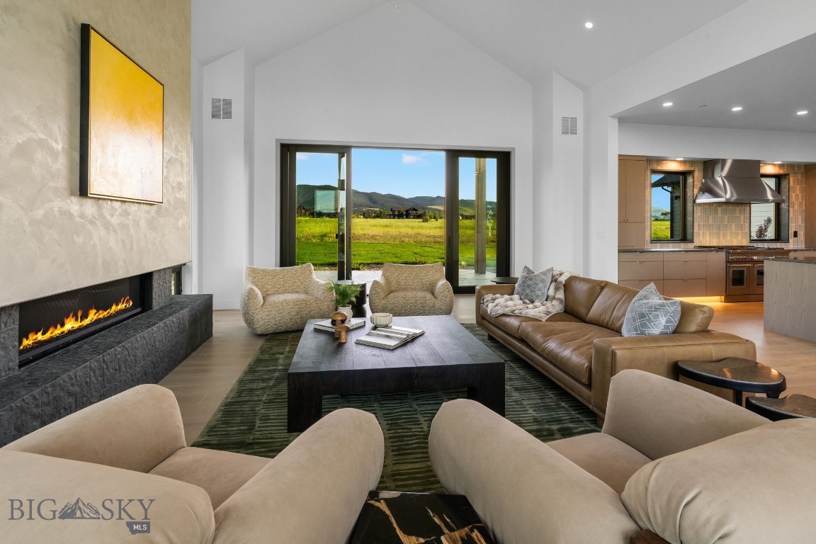 Home 40 - Residential