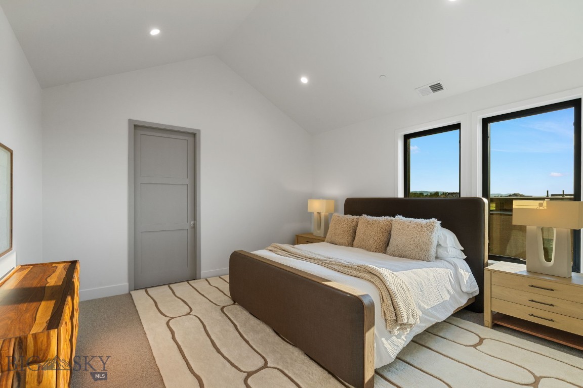 Home 40 - Residential