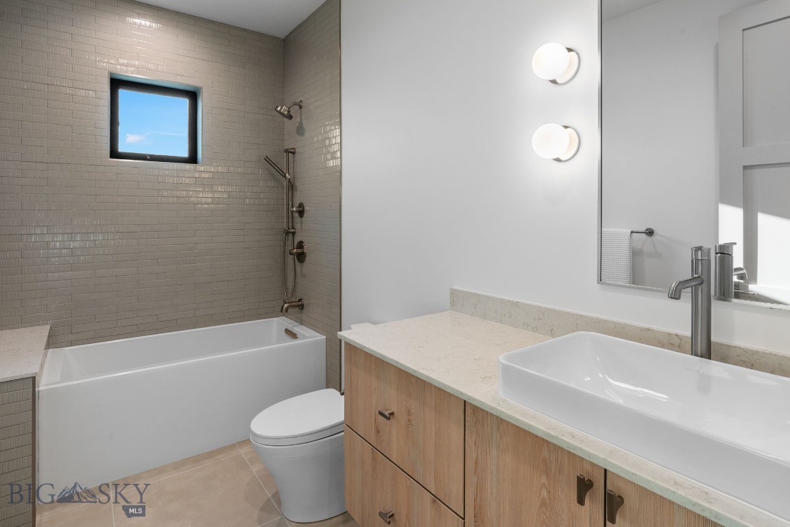 Home 40 - Residential