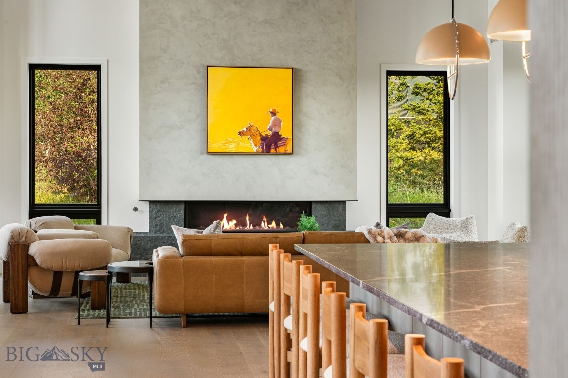 Home 40 - Residential