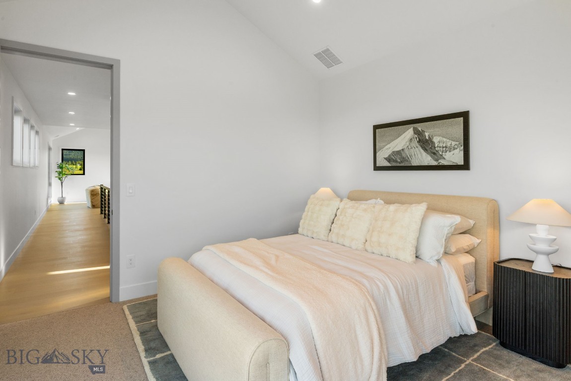 Home 40 - Residential