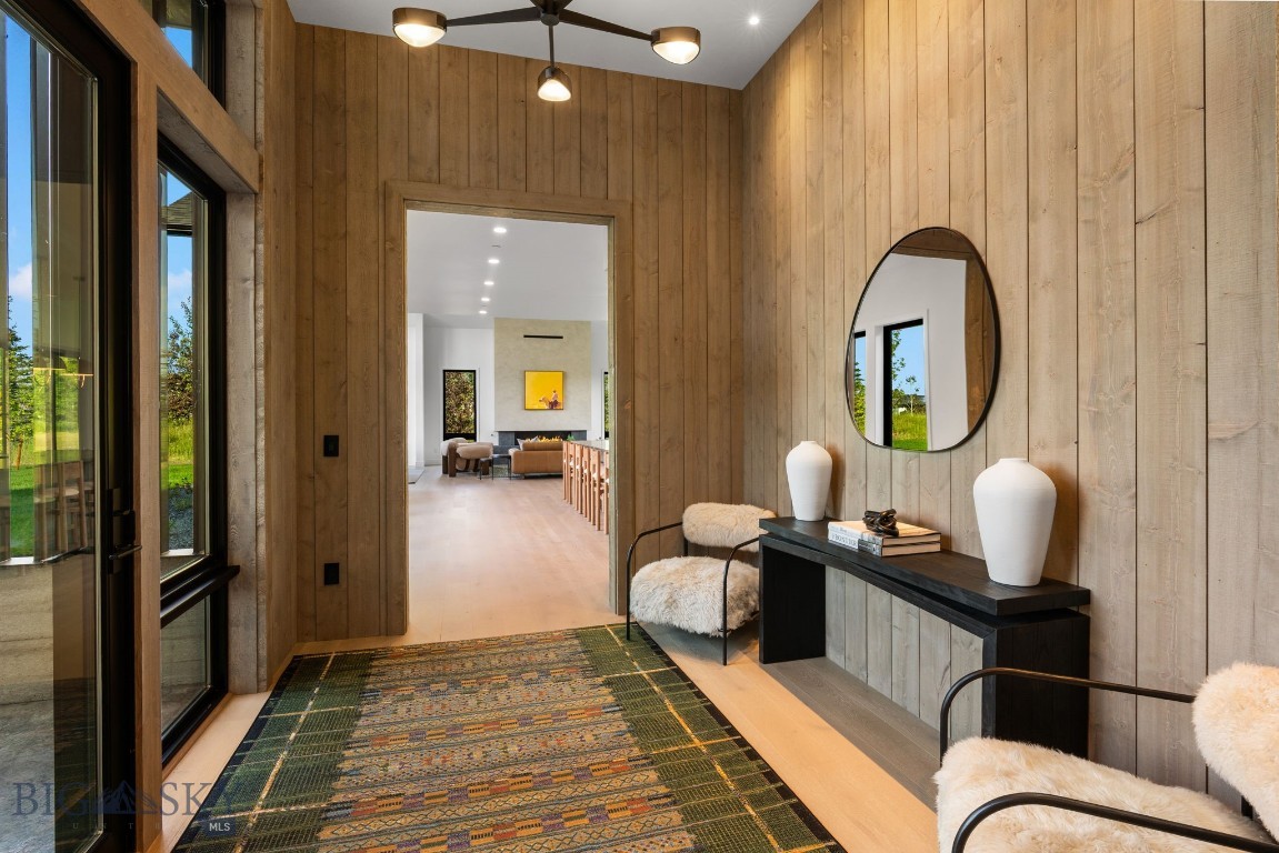 Home 40 - Residential