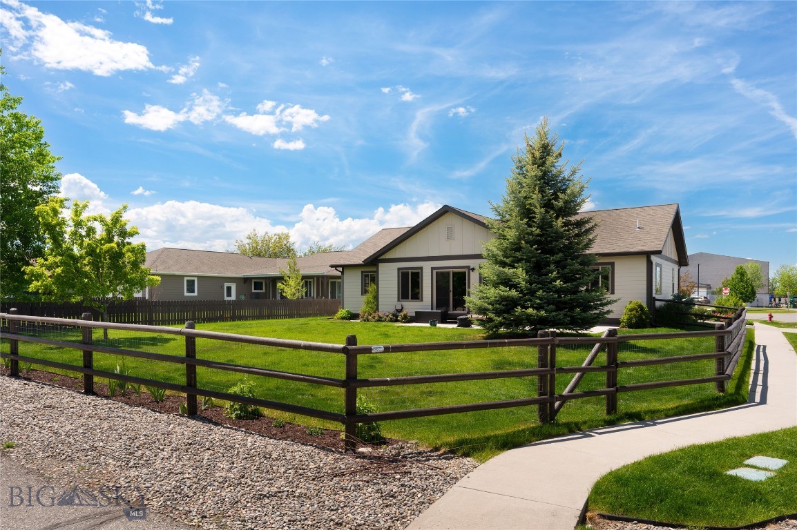 Middle Creek Parklands - Residential