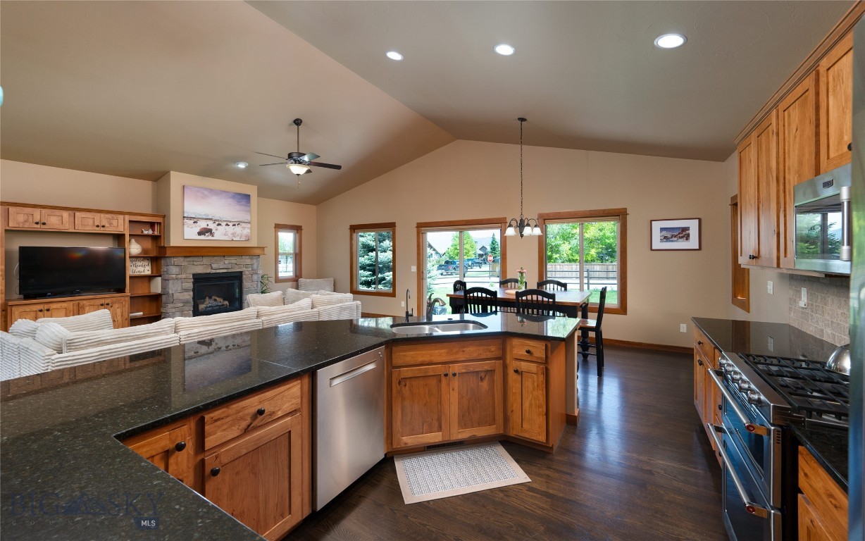 Middle Creek Parklands - Residential