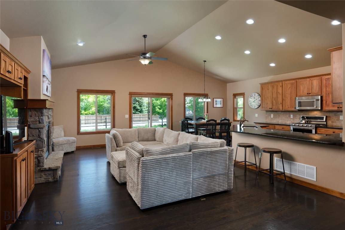 Middle Creek Parklands - Residential