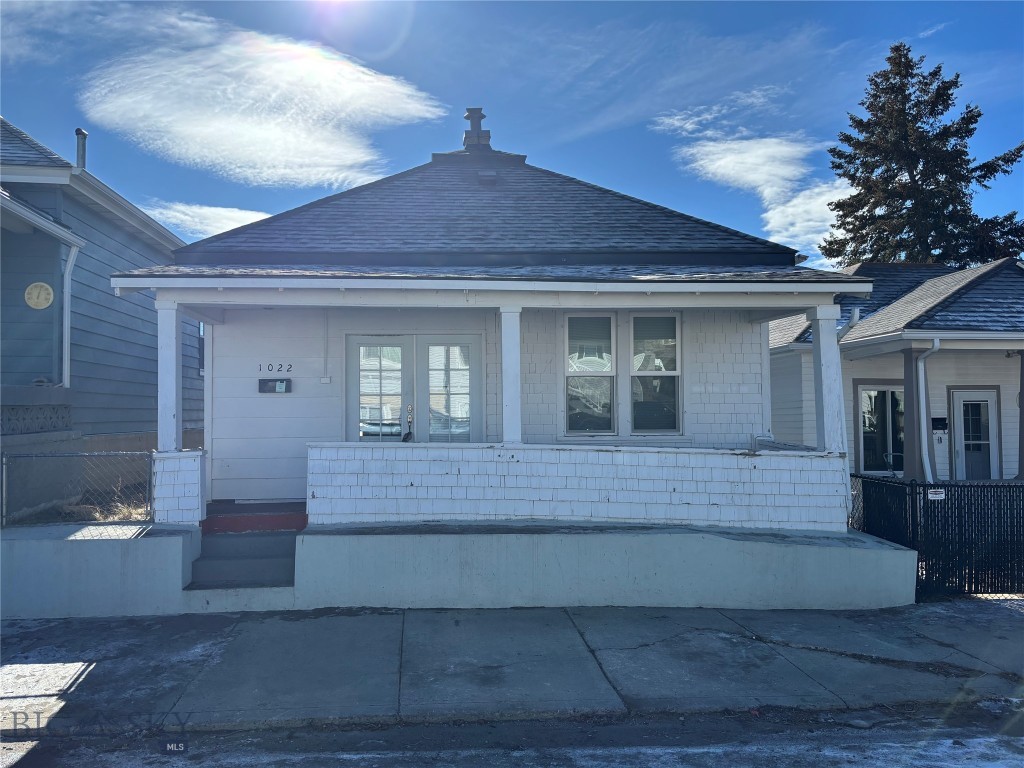 SELLER OFFERING $10,000 IN CONCESSIONS FOR EXTERIOR PAINT!

UPDATE:New Roof has been installed, electrical has been completely gone through and updated.

Discover the perfect blend of historic charm and modern convenience in this cozy Craftsman-style home, located in the heart of Uptown Butte near the iconic "M". This inviting two-bedroom, one-bathroom home boasts hardwood floors, a bright, airy layout that maximizes space and comfort.

Enjoy a spacious living area and a covered front porch—ideal for taking in the tremendous views of Butte’s scenic landscape. The backyard offers room for gardening or simply relaxing in your private outdoor space.

Don't miss this opportunity to own a piece of Butte’s rich history with breathtaking views!