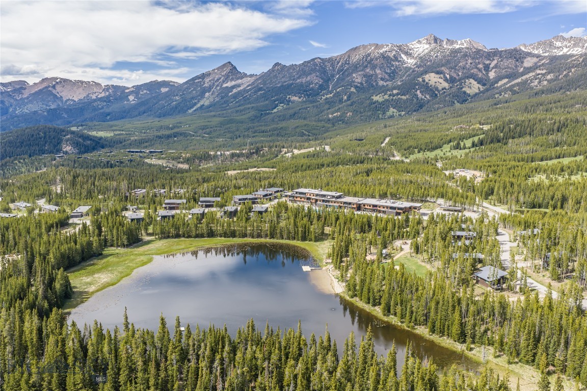 LakeLodge Residences - Residential