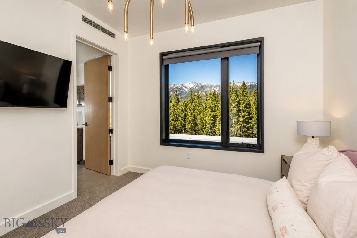 LakeLodge Residences - Residential