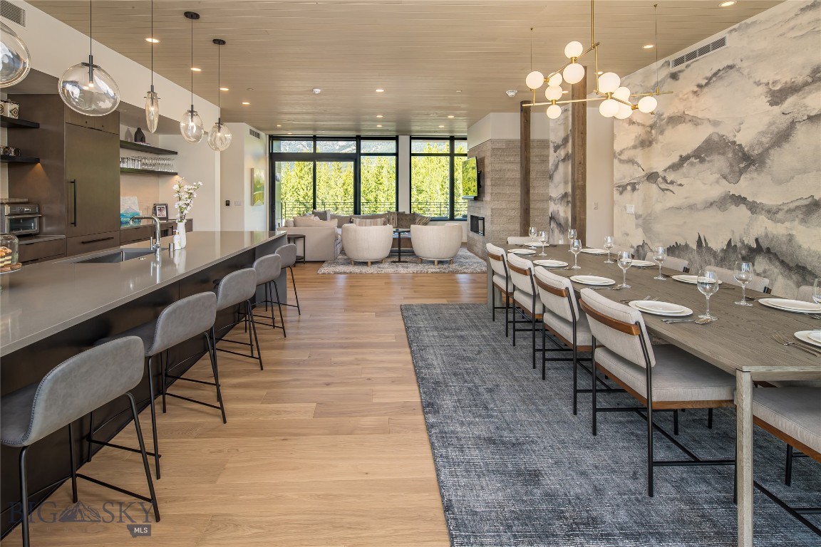 LakeLodge Residences - Residential