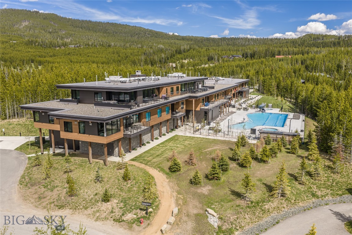 LakeLodge Residences - Residential