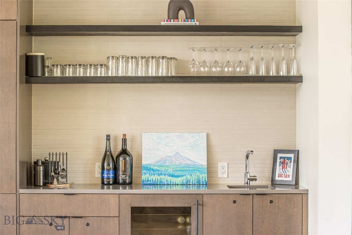 LakeLodge Residences - Residential