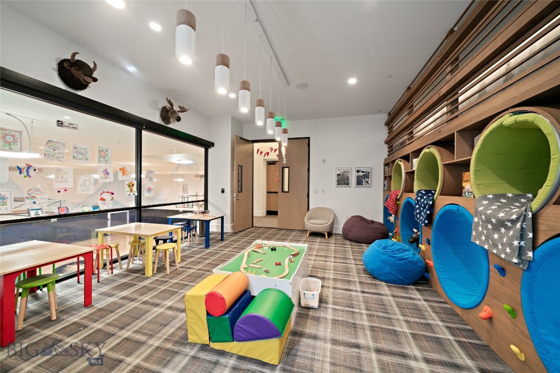 LakeLodge Residences - Residential