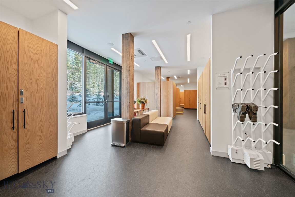 LakeLodge Residences - Residential