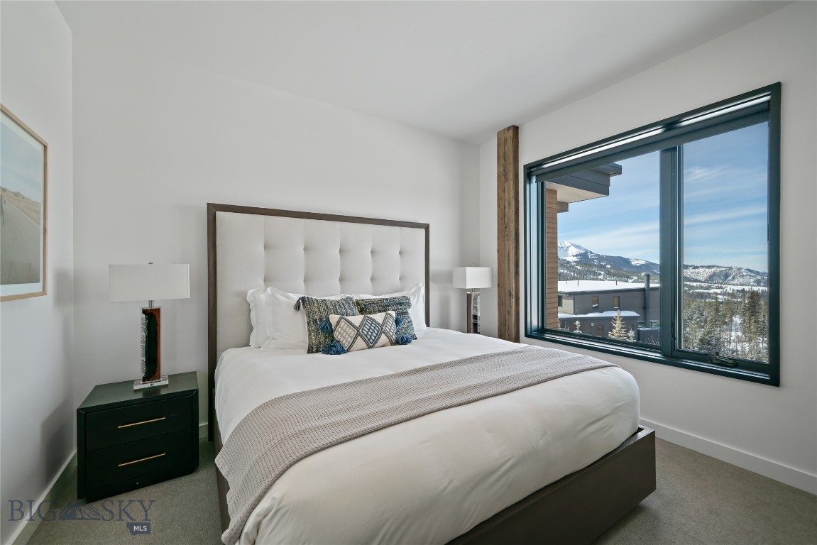 LakeLodge Residences - Residential