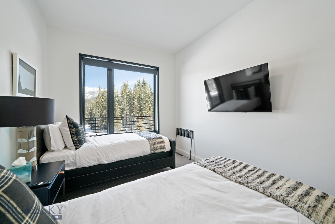 LakeLodge Residences - Residential