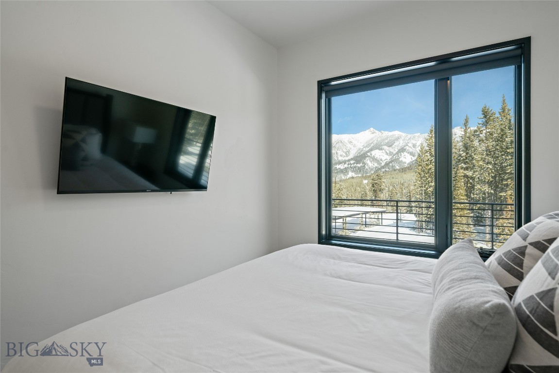 LakeLodge Residences - Residential