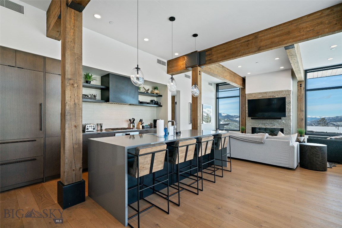 LakeLodge Residences - Residential
