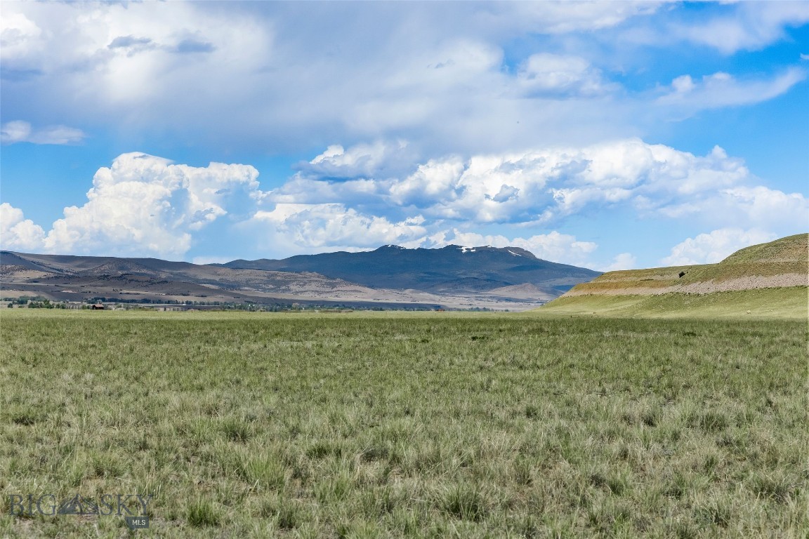 Sphinx Mountain - Land