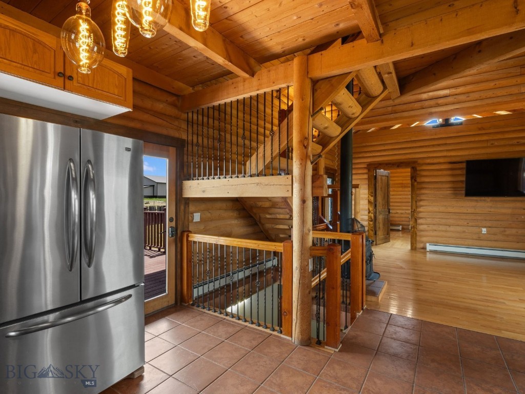 Peak View - Commercial Sale