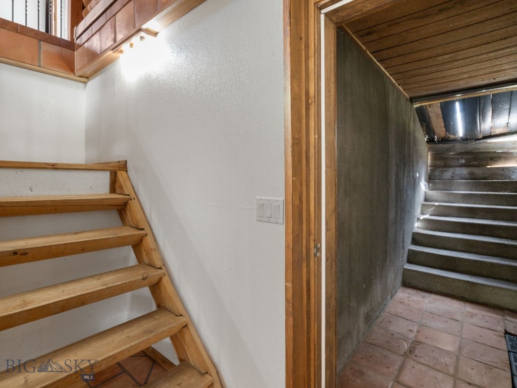 Peak View - Commercial Sale