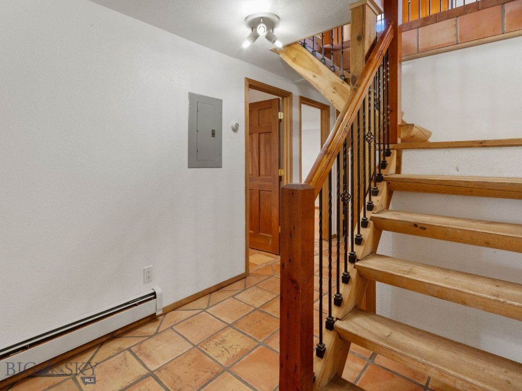 Peak View - Commercial Sale