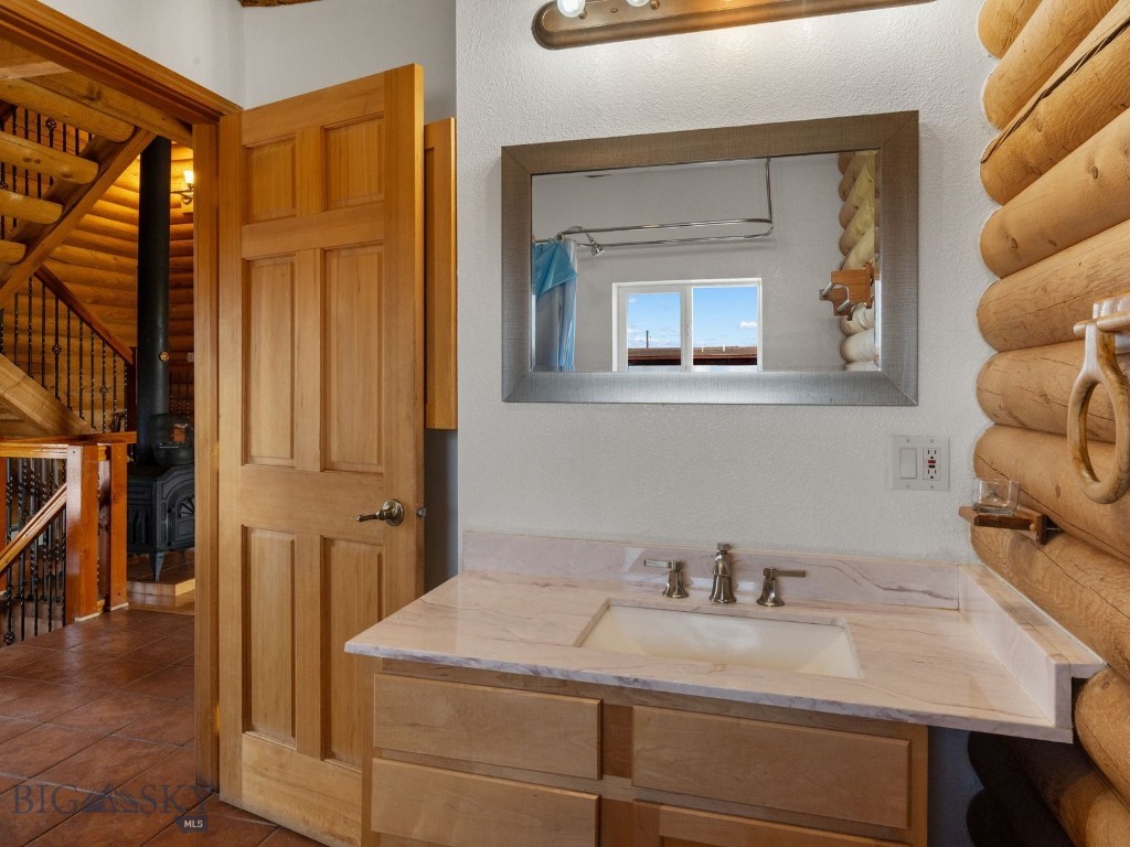 Peak View - Commercial Sale