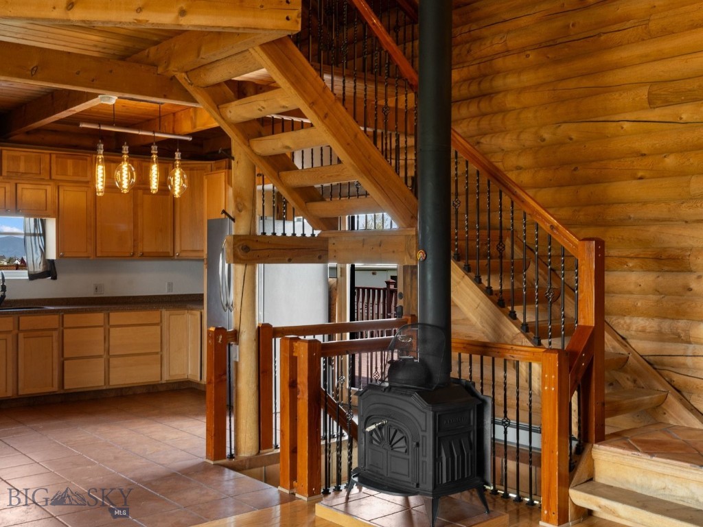Peak View - Commercial Sale