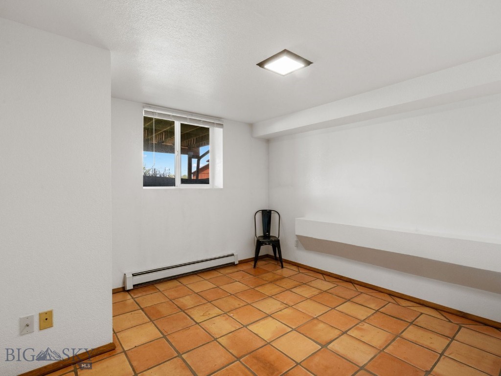 Peak View - Commercial Sale
