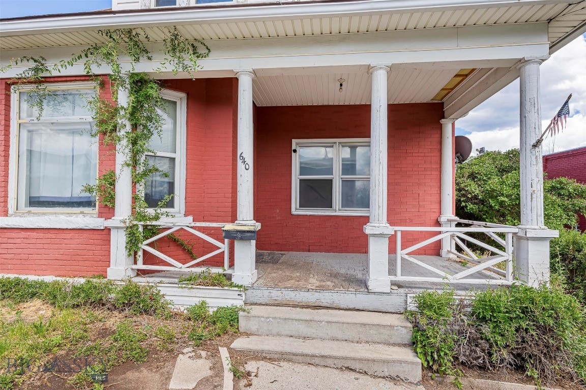 Opportunity knocks at 640 S. Montana Street! Whether you’re an experienced investor, contractor, or someone looking for your next renovation project, this property is ready for your vision. Much of the demolition has already been completed, giving you a blank canvas to design and finish exactly the way you want.
Located in the heart of Butte, this property offers endless possibilities to restore, renovate, or create a fantastic investment opportunity. With the heavy lifting of gutting already underway, you can focus on bringing this home back to life while adding your own style and value.
If you’ve been searching for your next flip, rental property, or renovation project, don’t miss the chance to unlock the potential of this Butte property. Bring your ideas, your tools, and your imagination.. this one is ready for its next chapter!