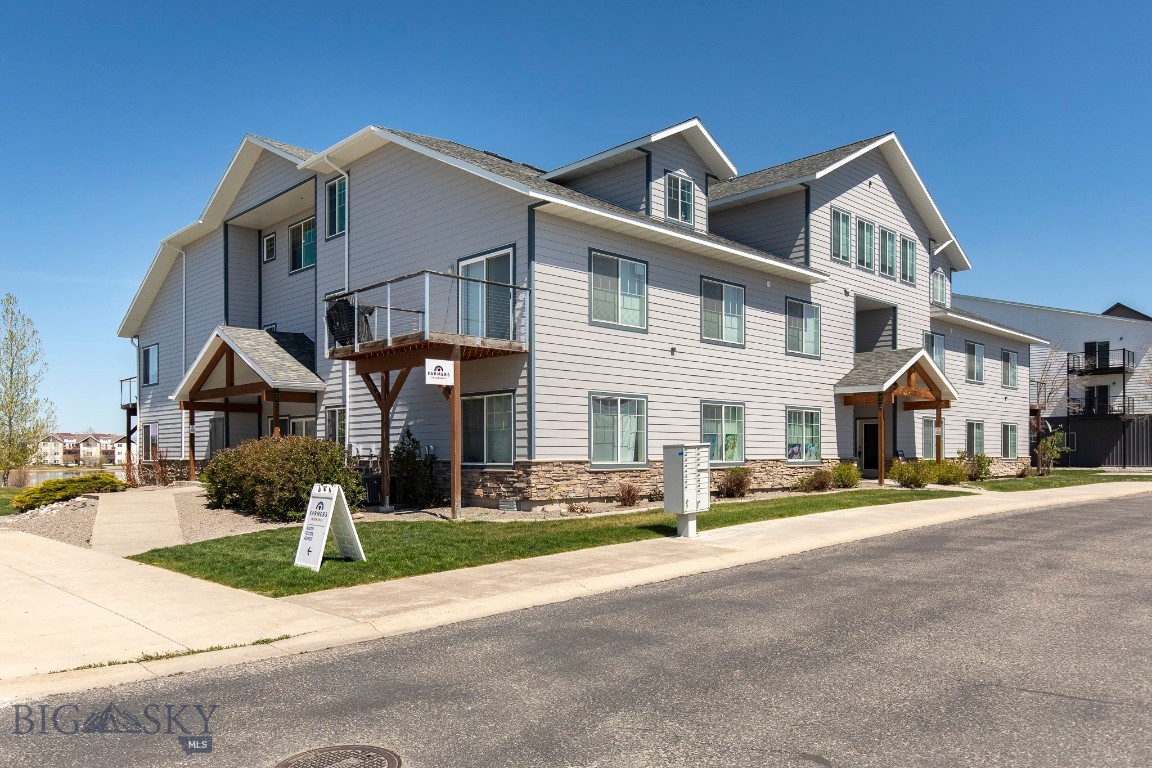 River Rock and Royal Village - Commercial Sale