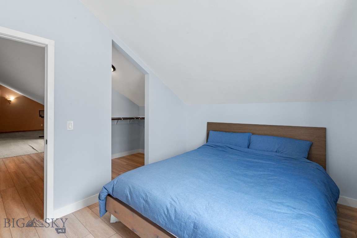 Four Dot Meadows - Residential