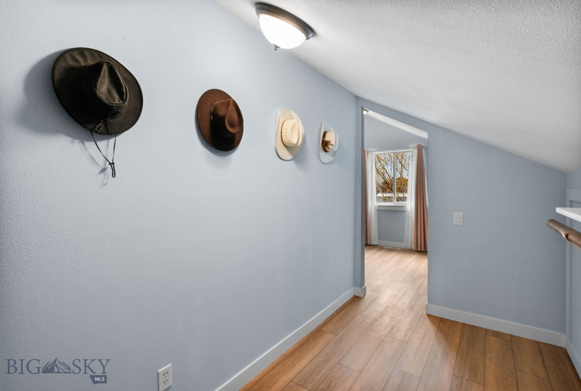 Four Dot Meadows - Residential