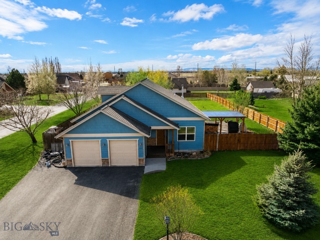 Four Dot Meadows - Residential